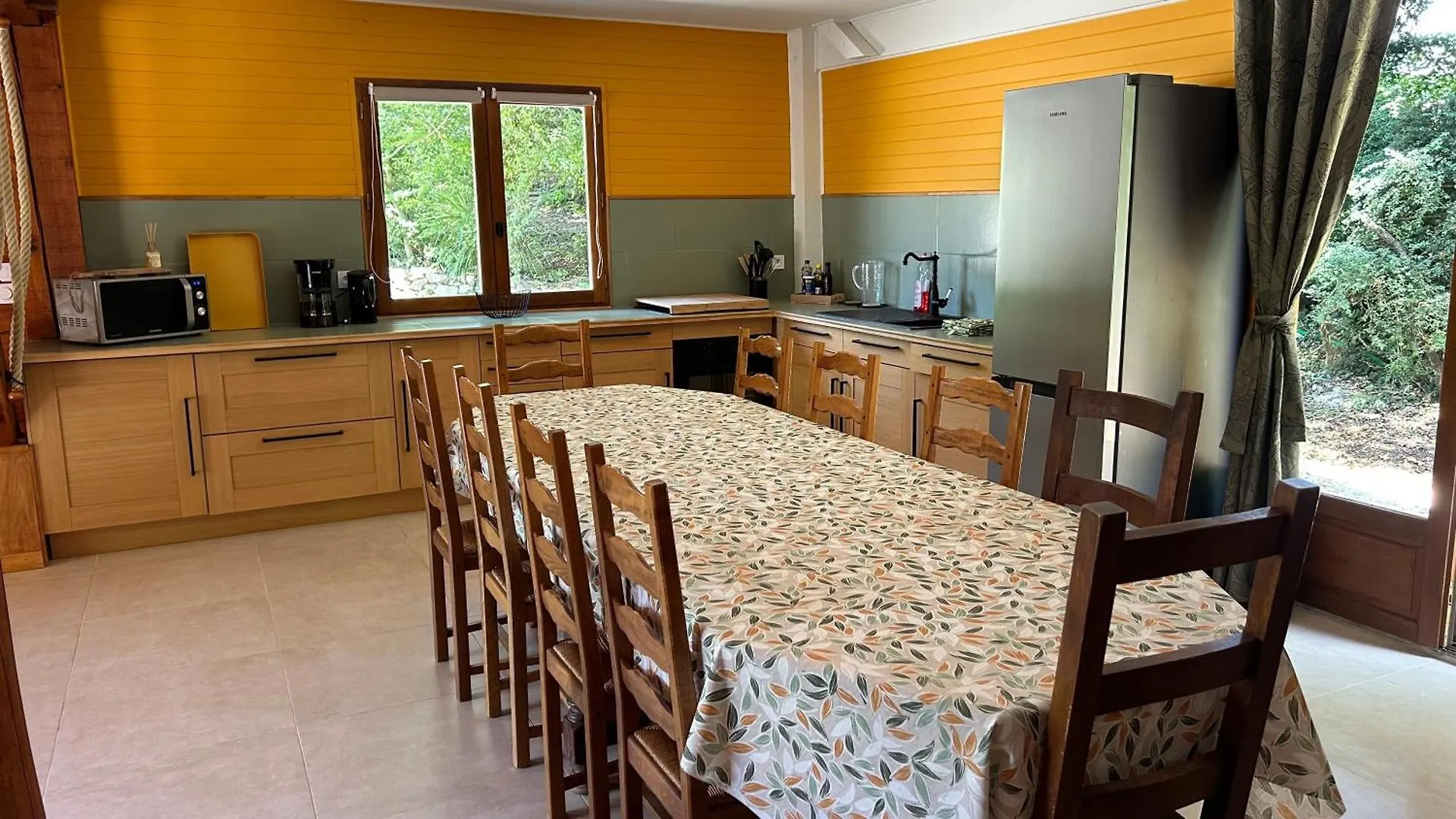 Chalet En Drome Provencale Roussas 0*,